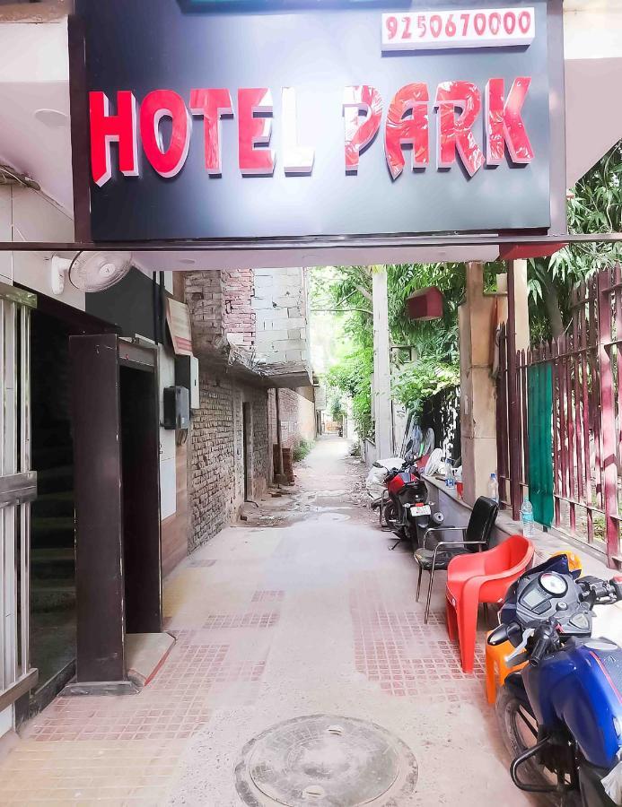 Roomshala 122 Hotel Park View - Near Adarsh Nagar New Delhi Exteriör bild